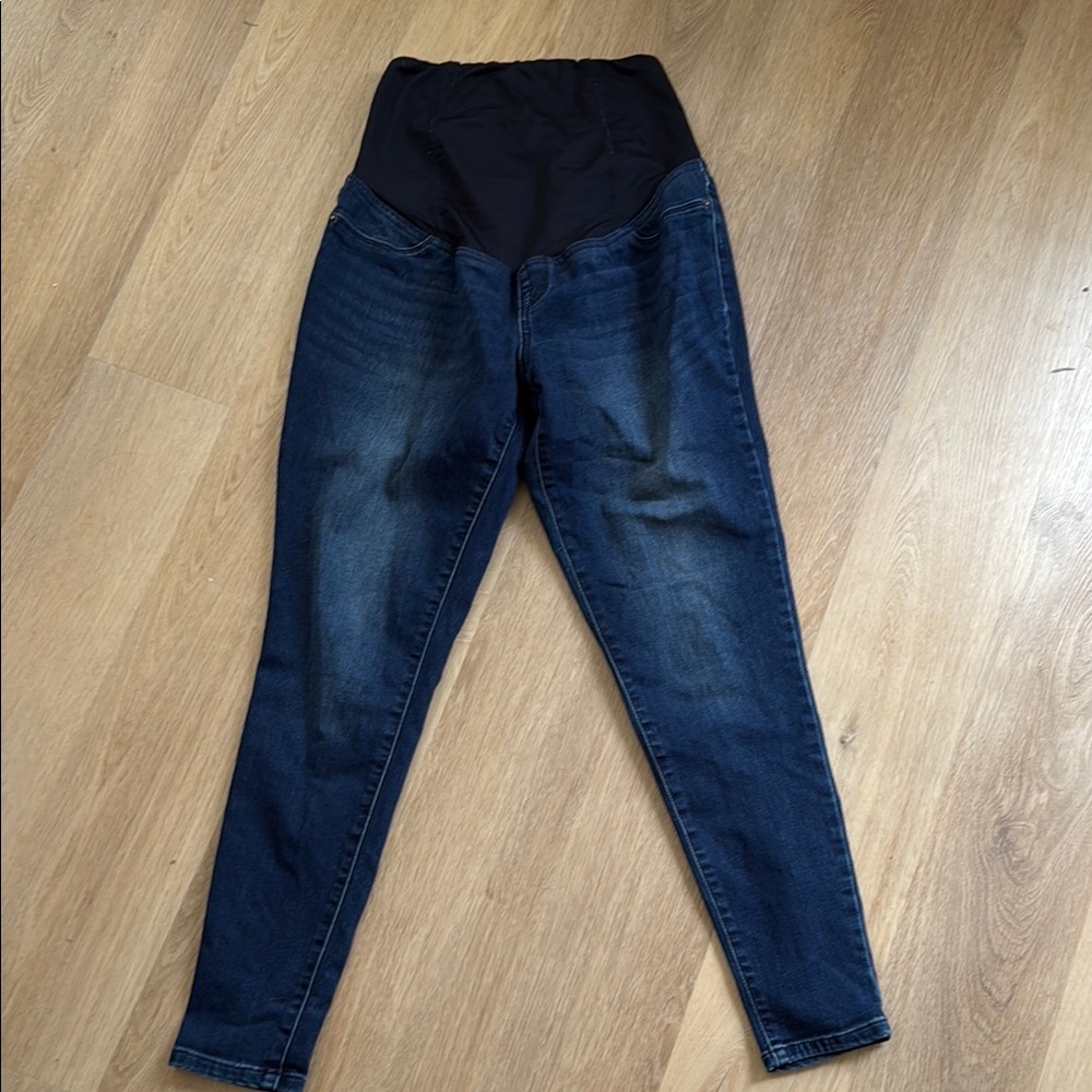 Women's size 4 Isabel Maternity Jeans